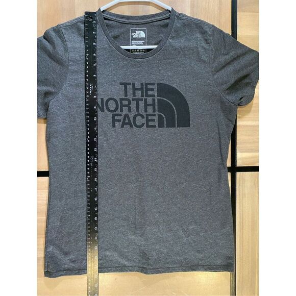 The North Face‎ Women’s T-Shirt - Picture 4 of 5